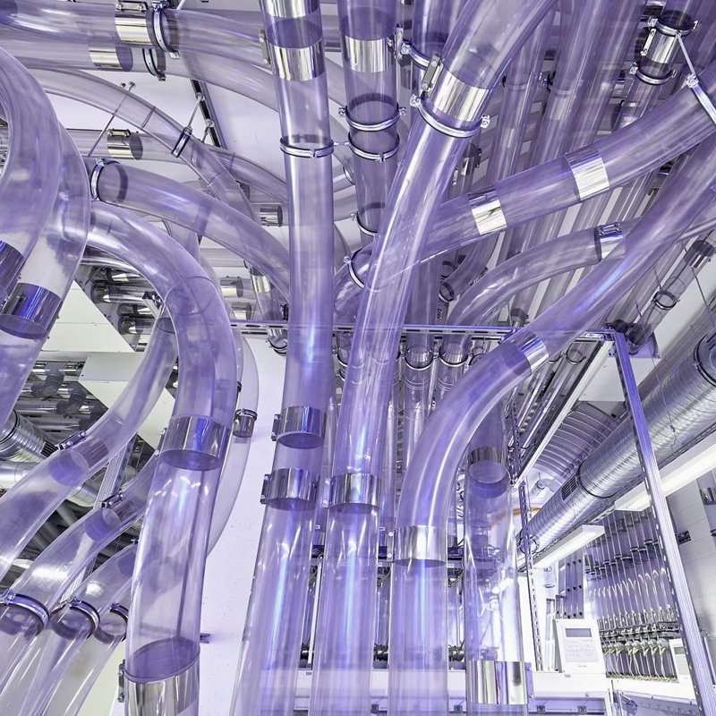 Lintasan Vacuum Tube Transportation System - Courtesy Swisslog Healthcare. Saluran untuk pneumatic tube untuk transportasi logistik di dalam Rumah Sakit modern.