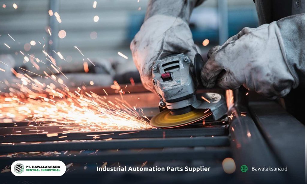 Jenis-jenis Perusahaan Manufaktur dan Metode Produksi yang Digunakan 2 Job Shop Manufacturing membutuhkan penanganan dan skill yang khusus pada setiap batch-nya